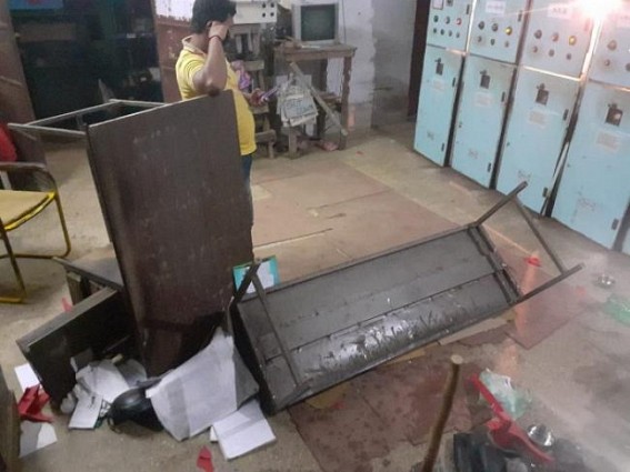 Load-Shedding : Mob attacked Jolaibari Power Office